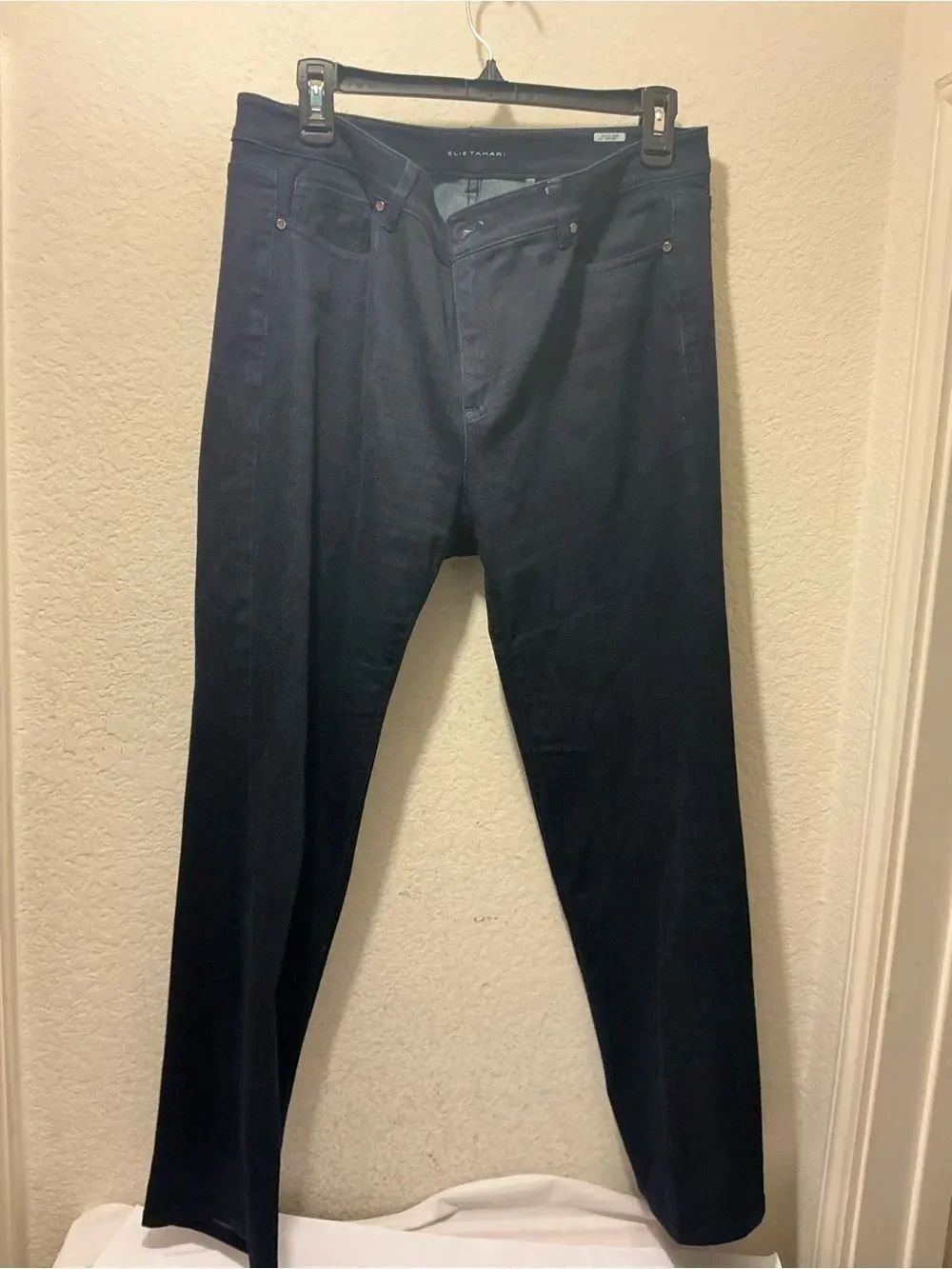 Elie Tahari Slim Straight Dark Navy Pants